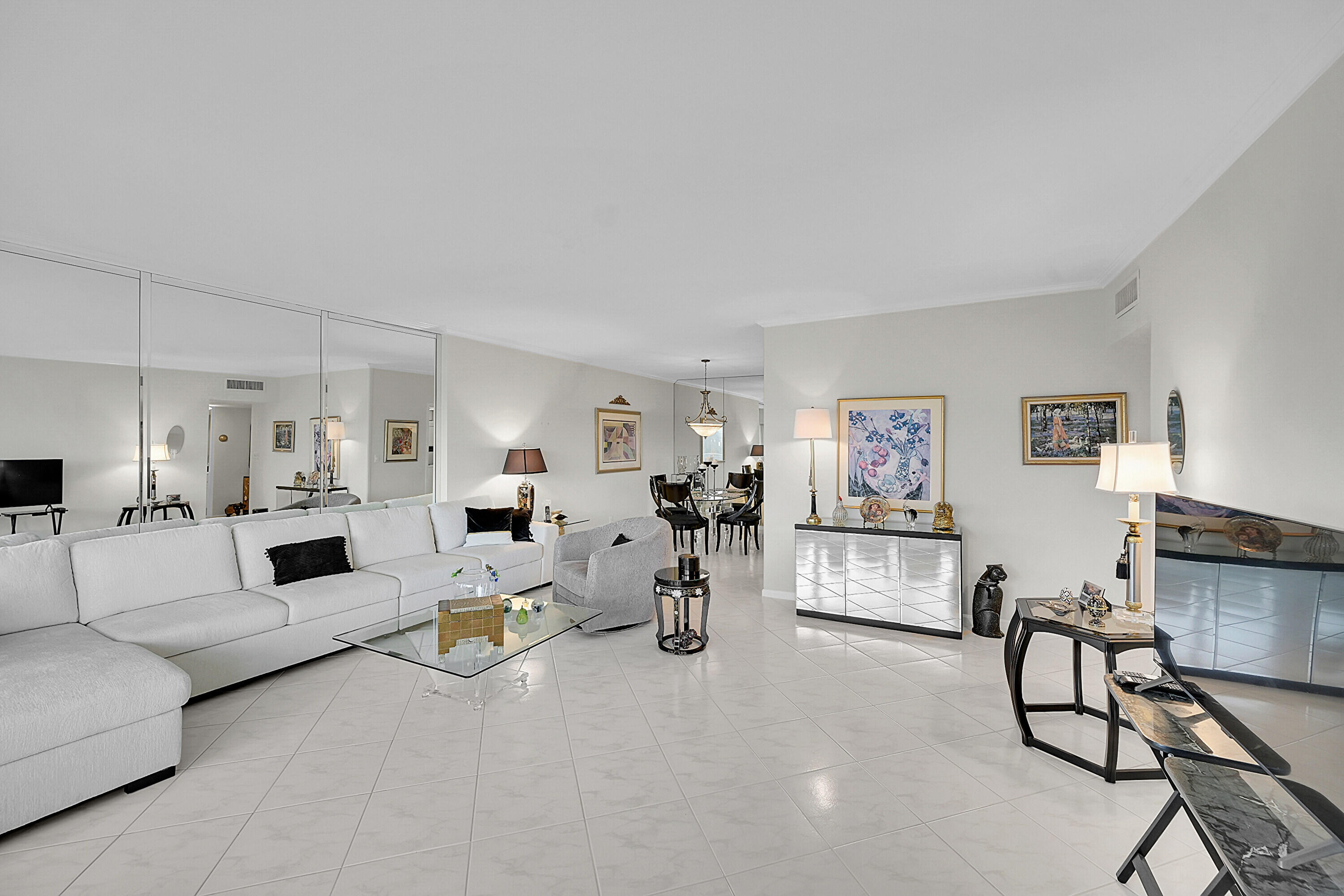 701 E Camino Real 4b