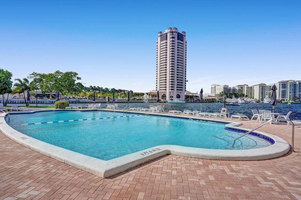 701 E Camino Real 4b