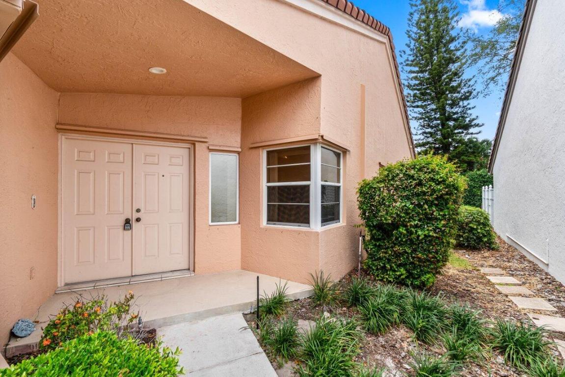 10001 Country Brook Road