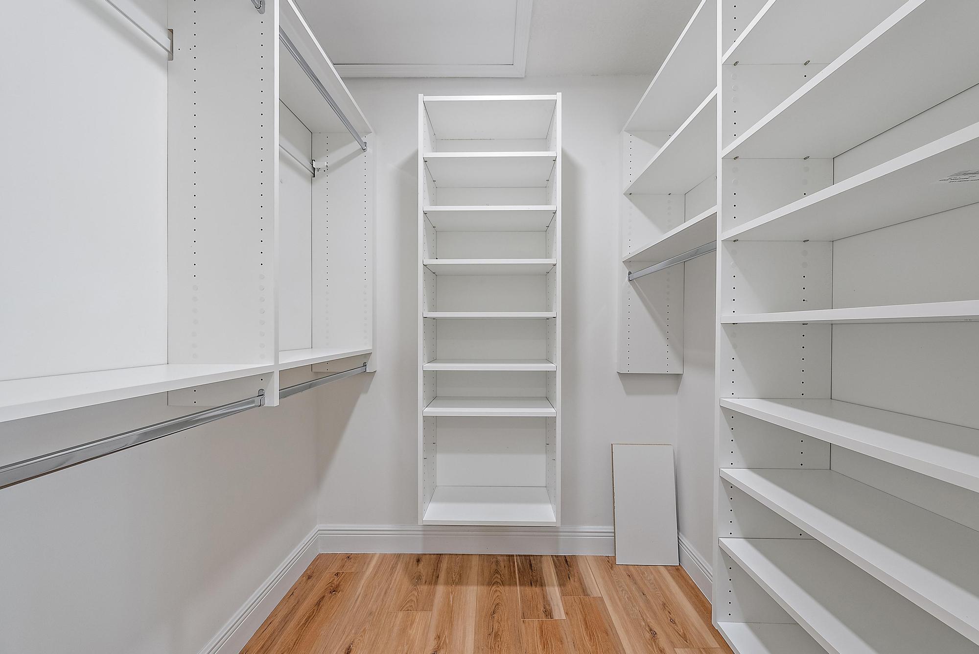 7160 SE Bunker Hill Court