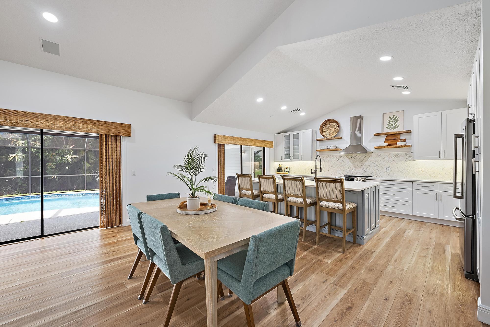 7160 SE Bunker Hill Court