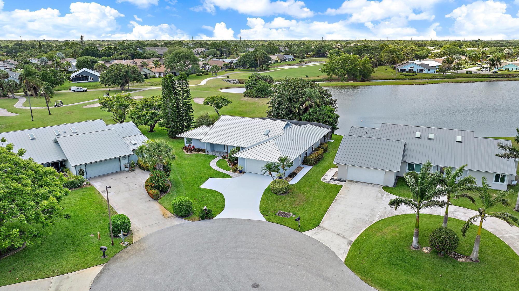 7160 SE Bunker Hill Court