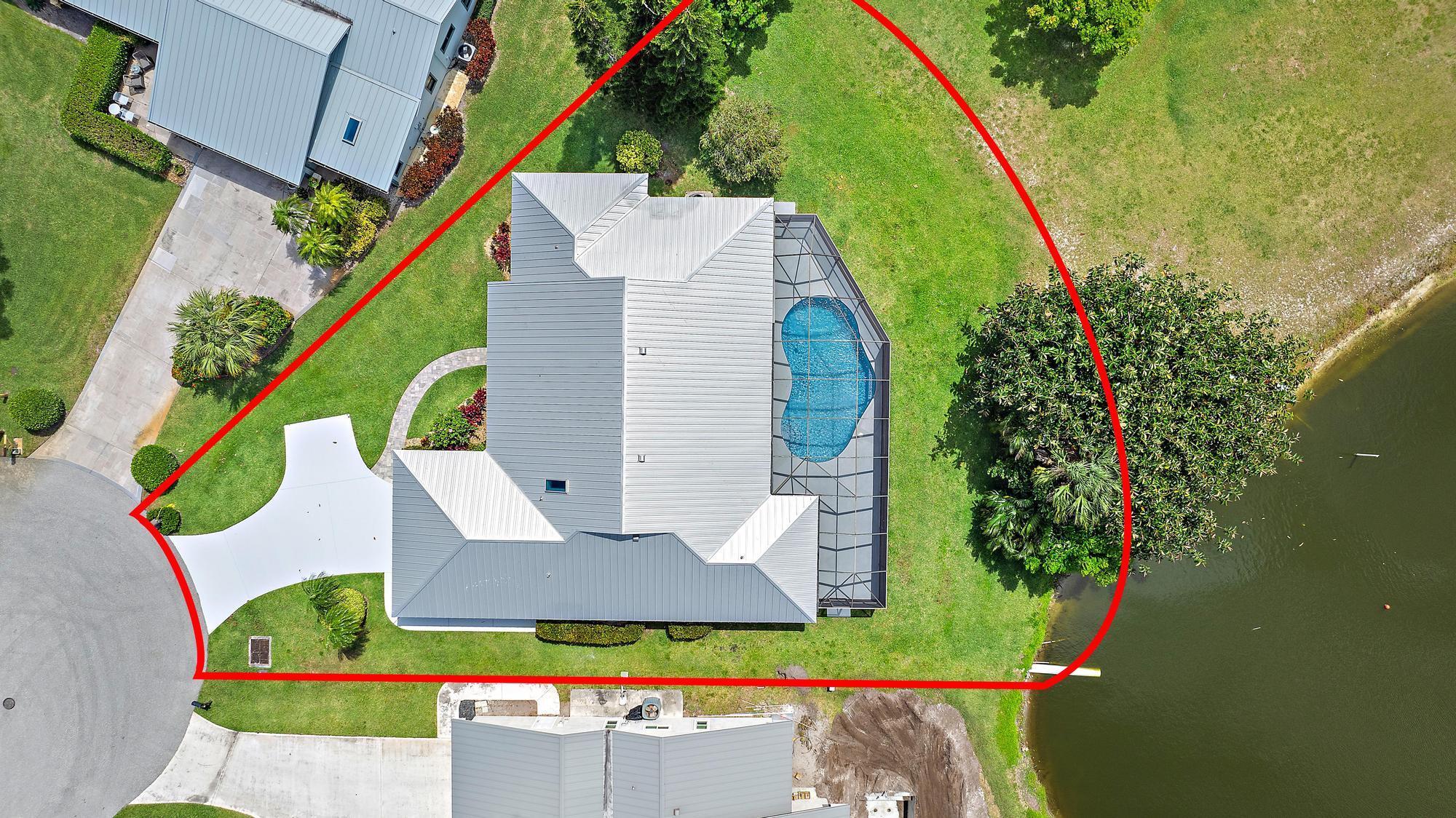 7160 SE Bunker Hill Court