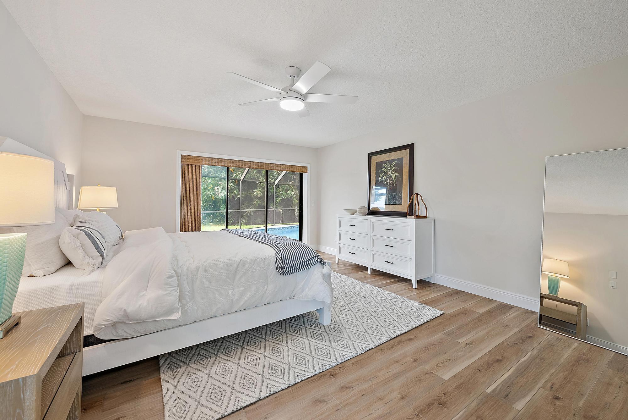 7160 SE Bunker Hill Court