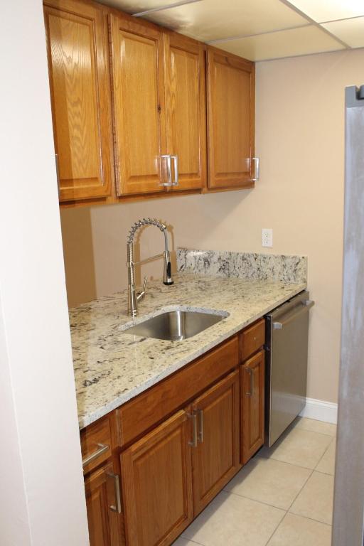 6043 10th Avenue N 131, Greenacres Unit: 131