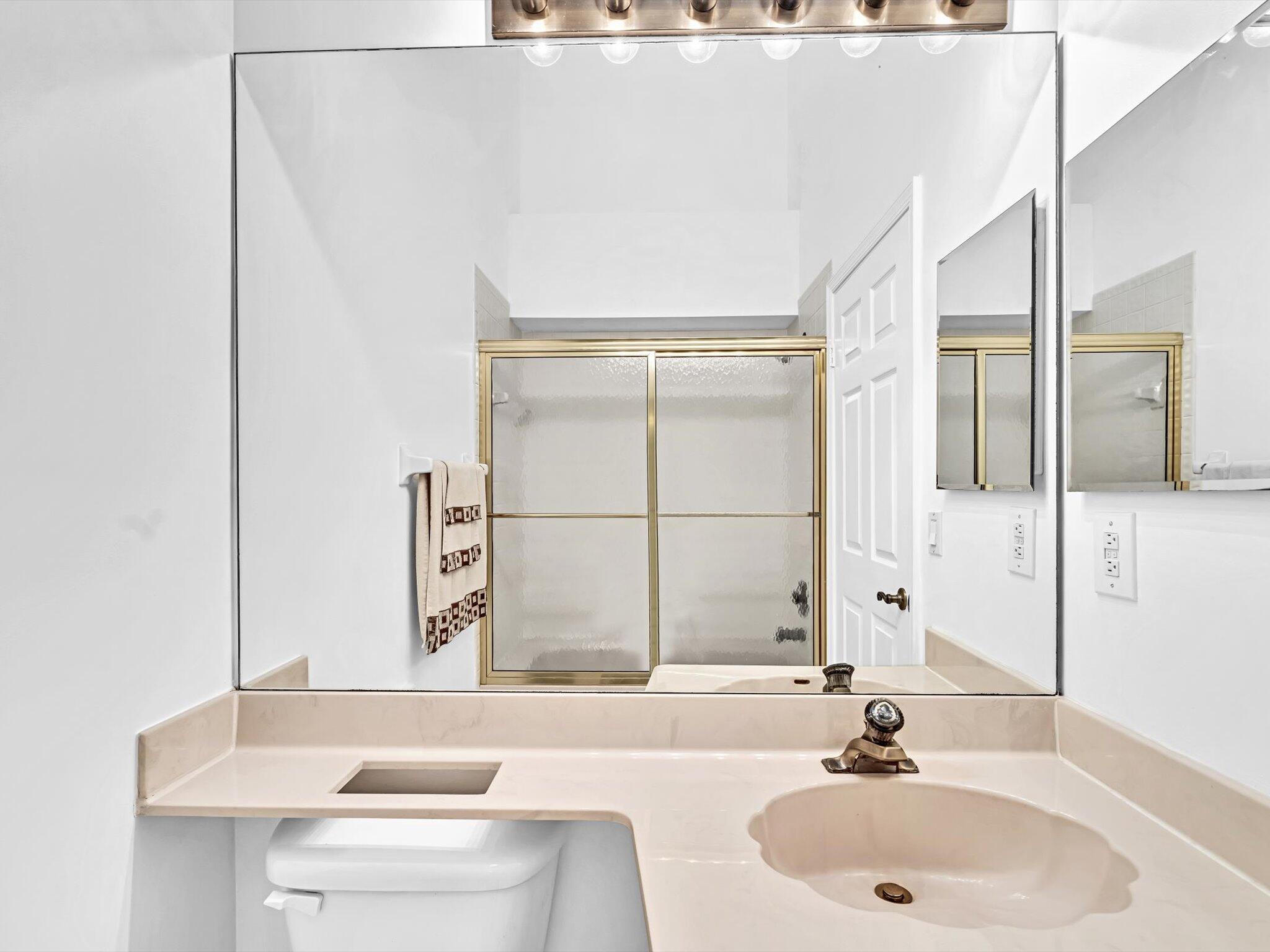 8049 Aberdeen Drive 201, Boynton Beach Unit: 201