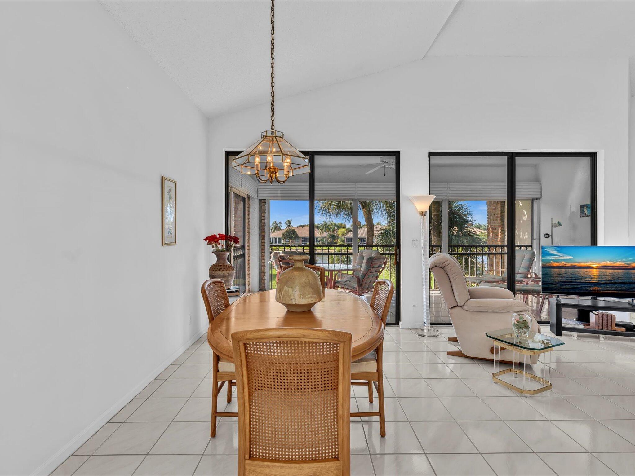 8049 Aberdeen Drive 201, Boynton Beach Unit: 201