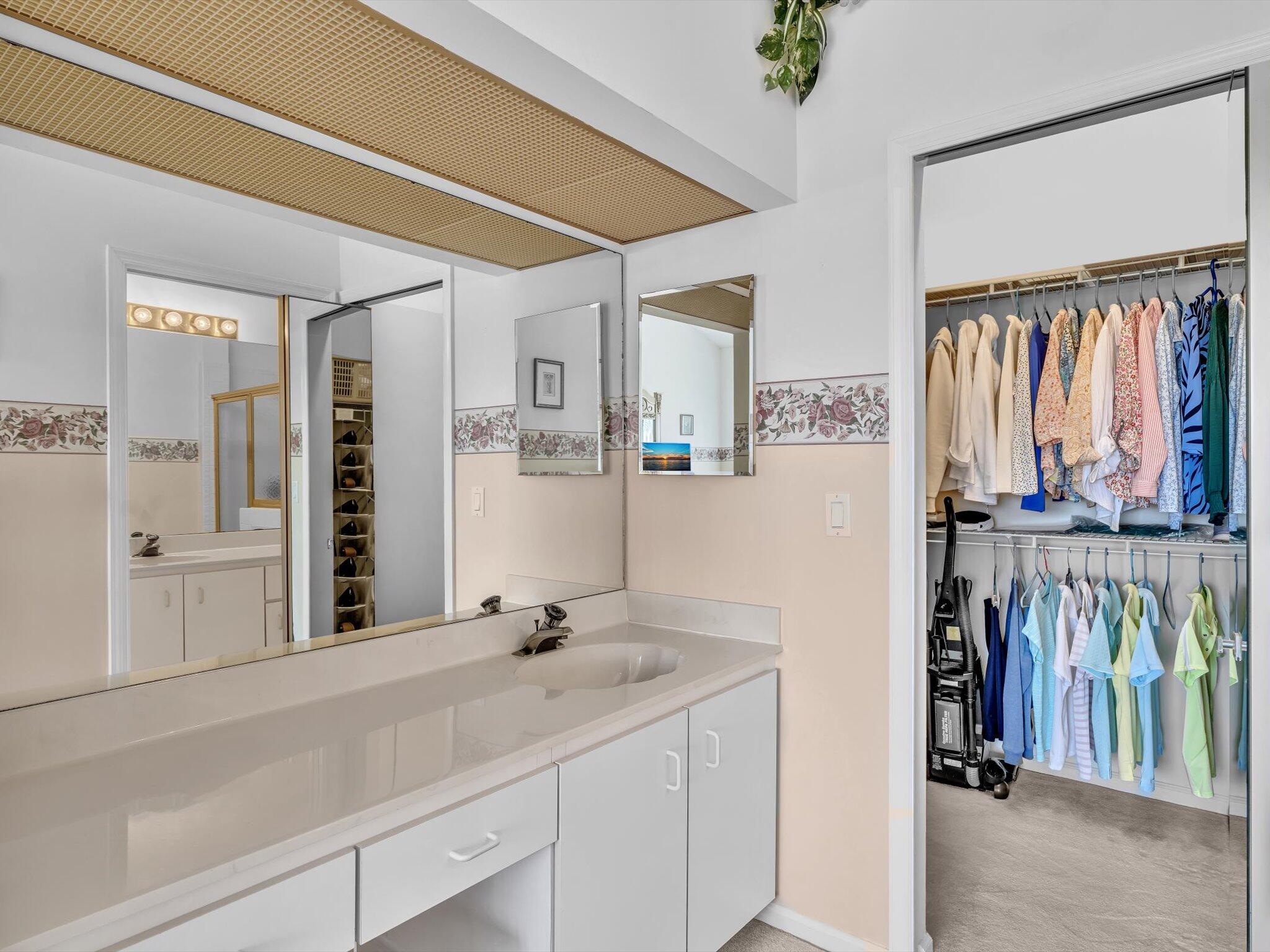 8049 Aberdeen Drive 201, Boynton Beach Unit: 201