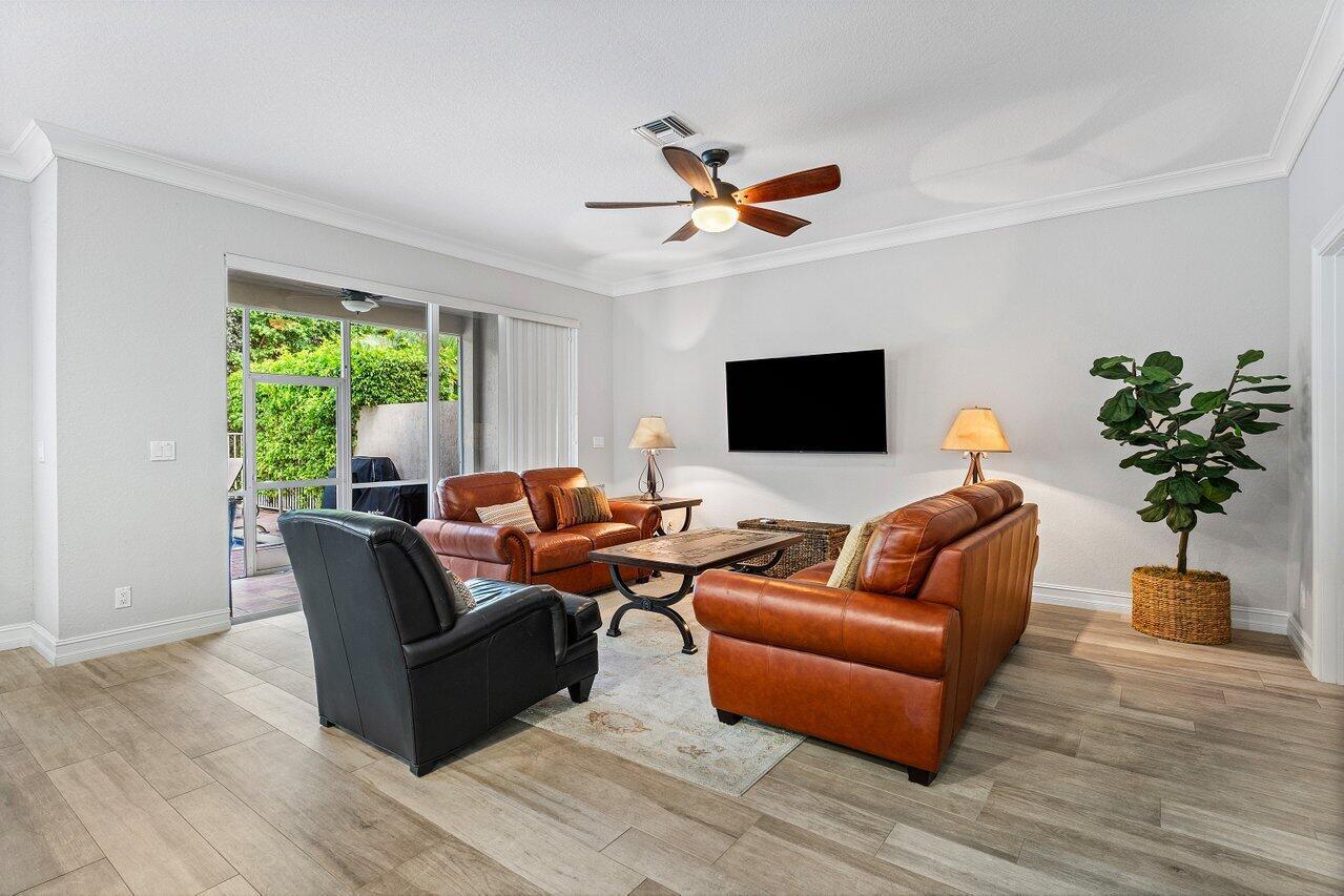 5665 Via De La Plata Circle