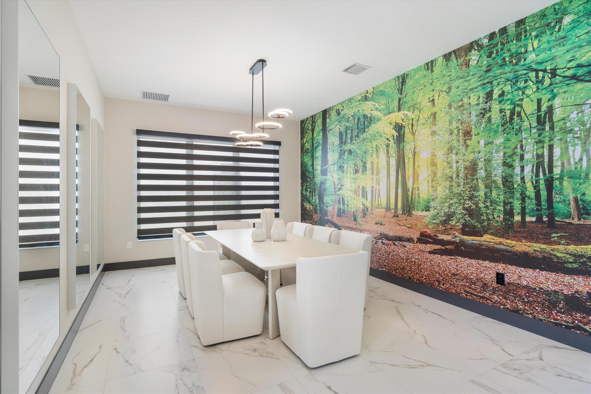 17076 Rainbow Falls Trail