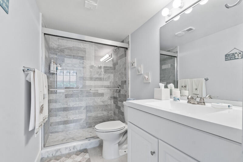 140 Yacht Club 107 Way 107