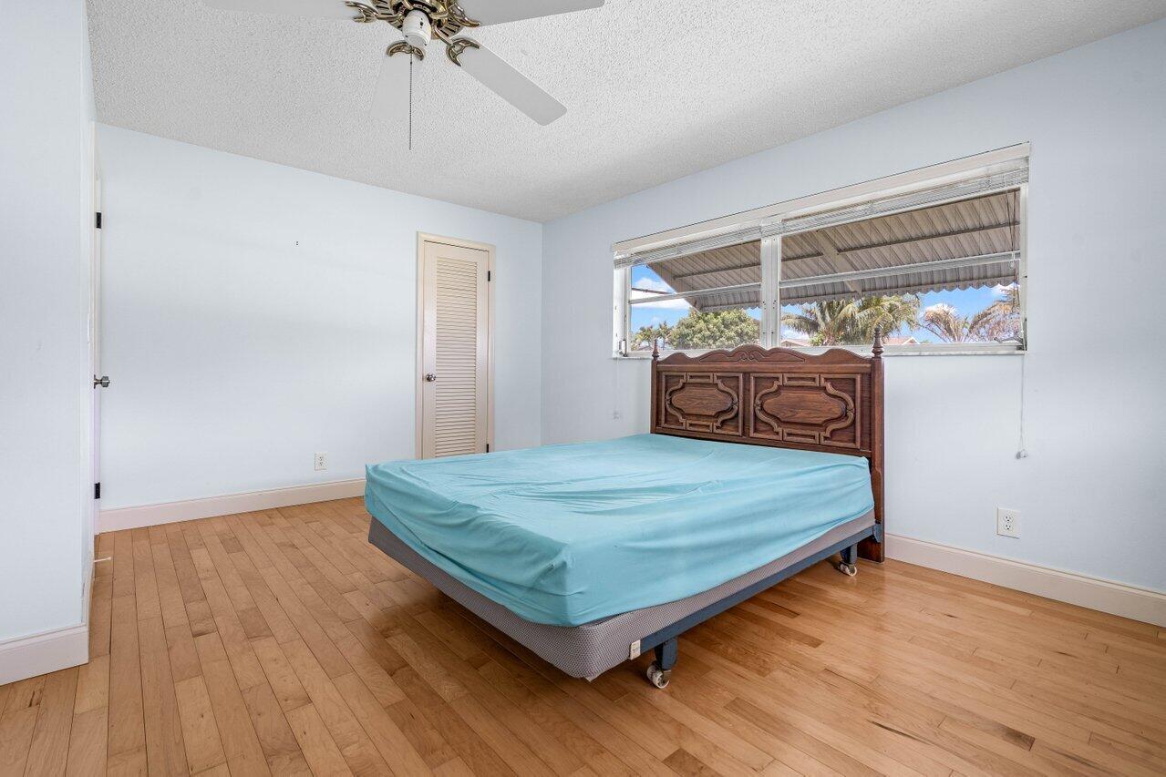 4588 Brady Boulevard