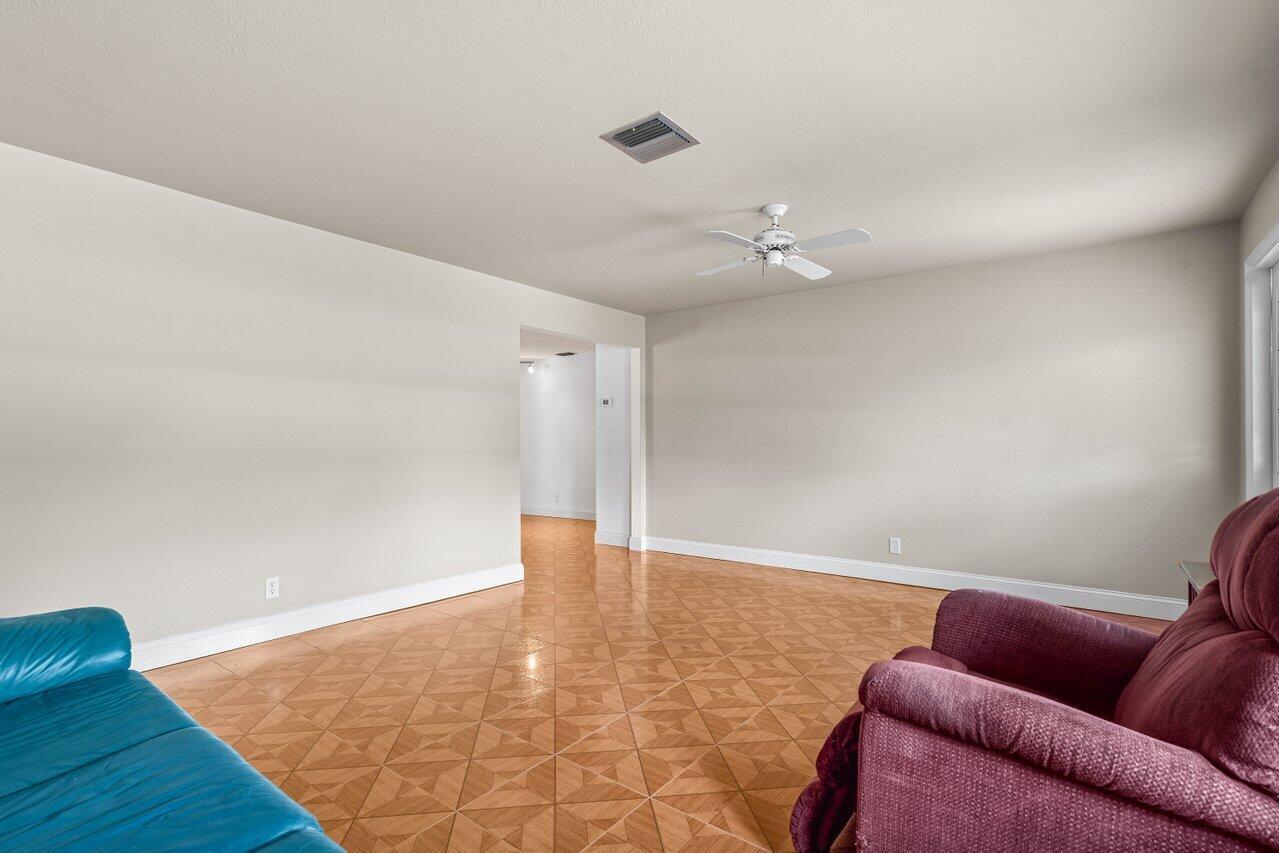 4588 Brady Boulevard