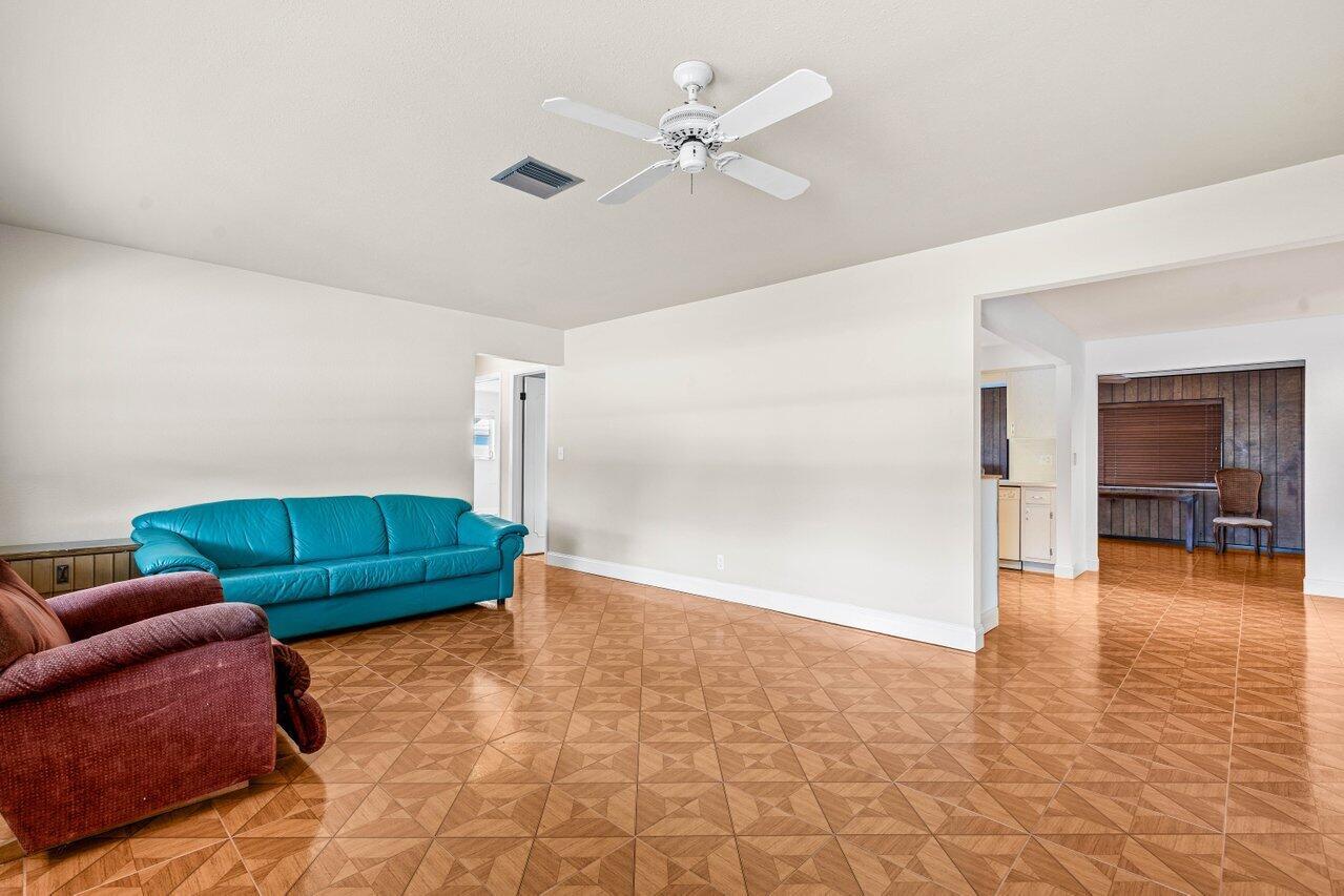 4588 Brady Boulevard