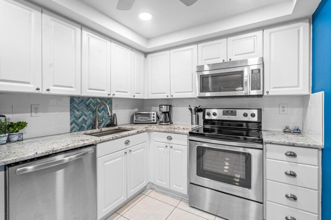 3221 S Ocean Boulevard 104