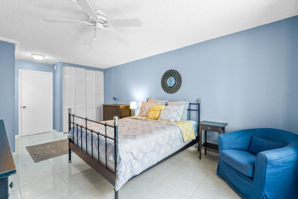 3221 S Ocean Boulevard 104