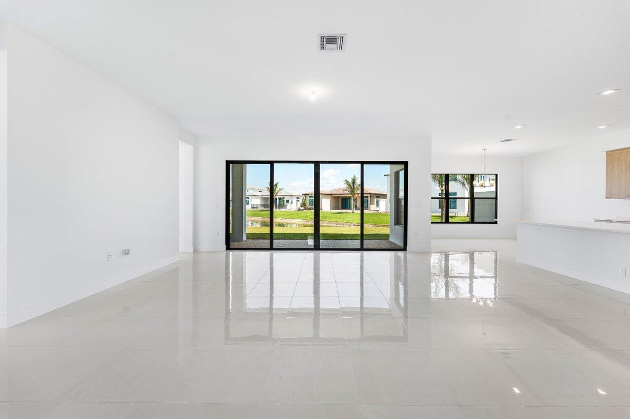 9459 Riverside Park Drive