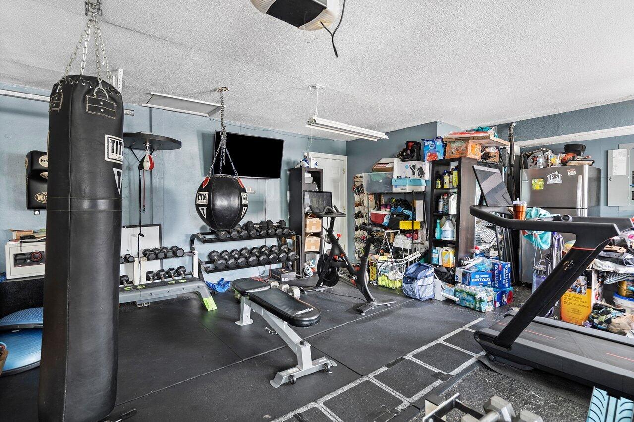 900 SW 16th Street