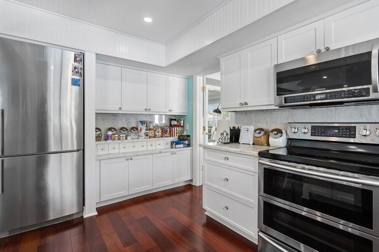 900 SW 16th Street