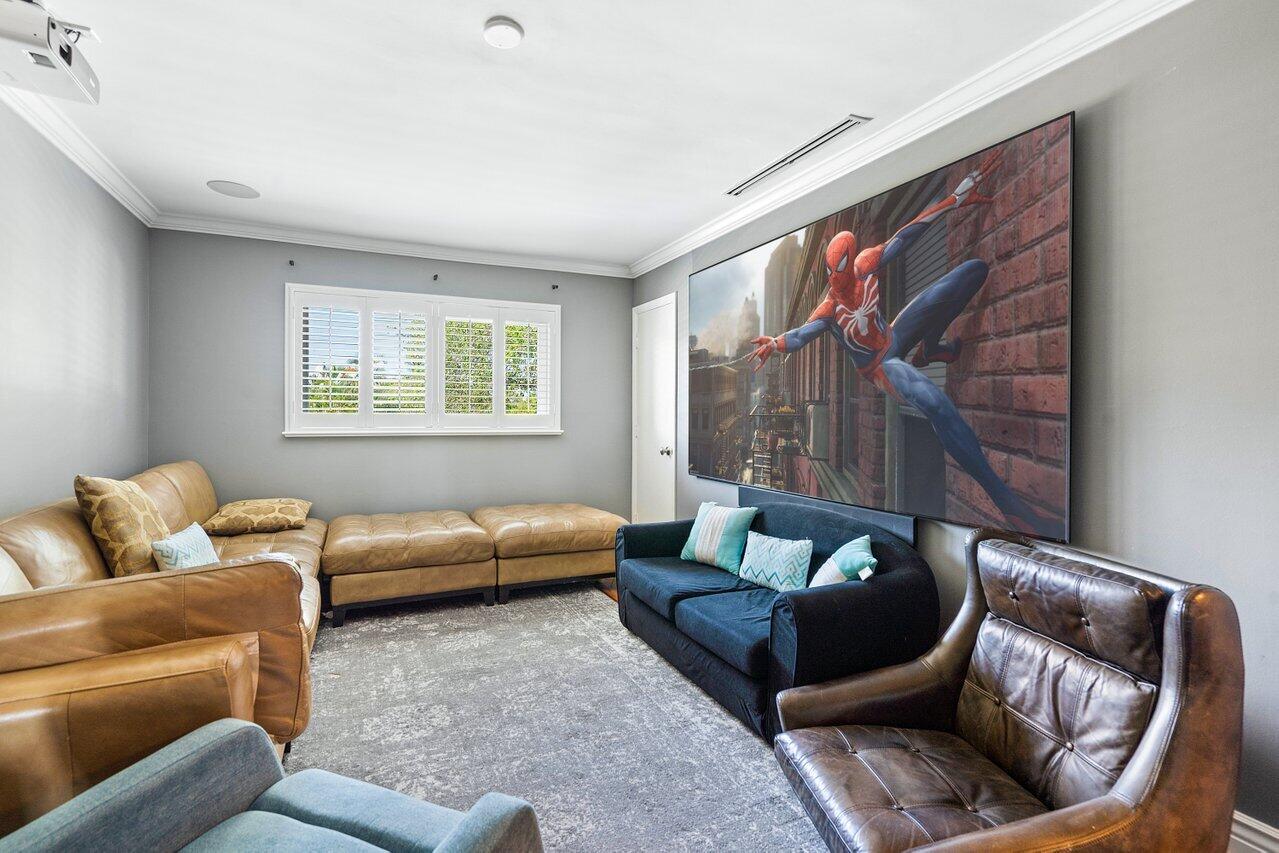 900 SW 16th Street