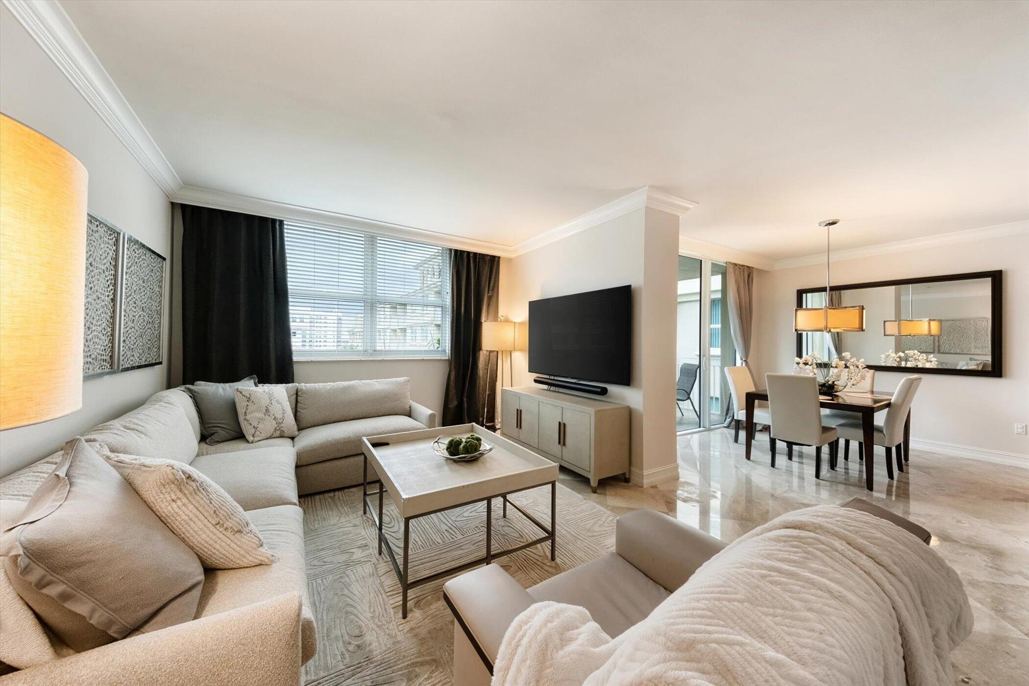 99 SE Mizner Boulevard Ph 22