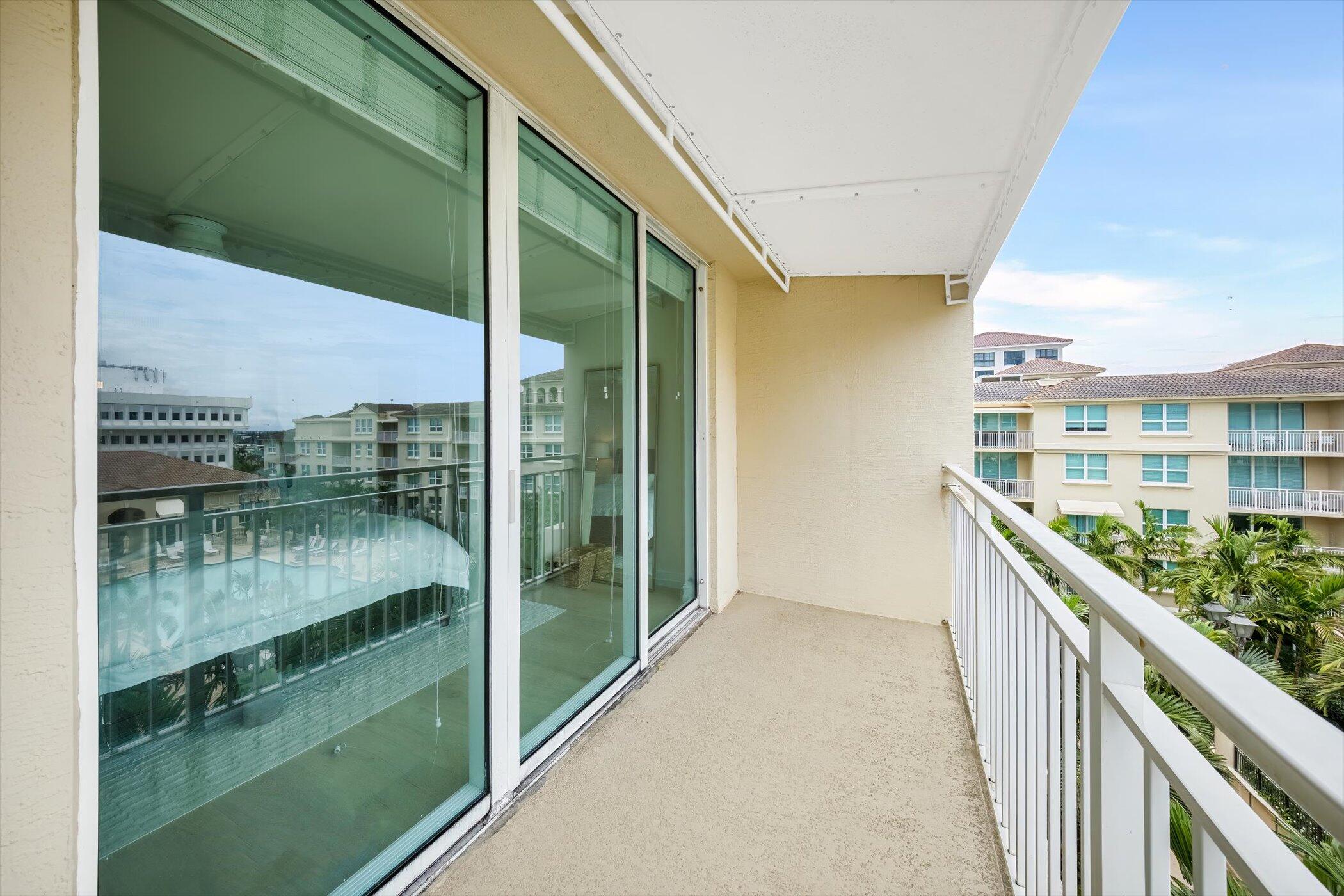 99 SE Mizner Boulevard Ph 22