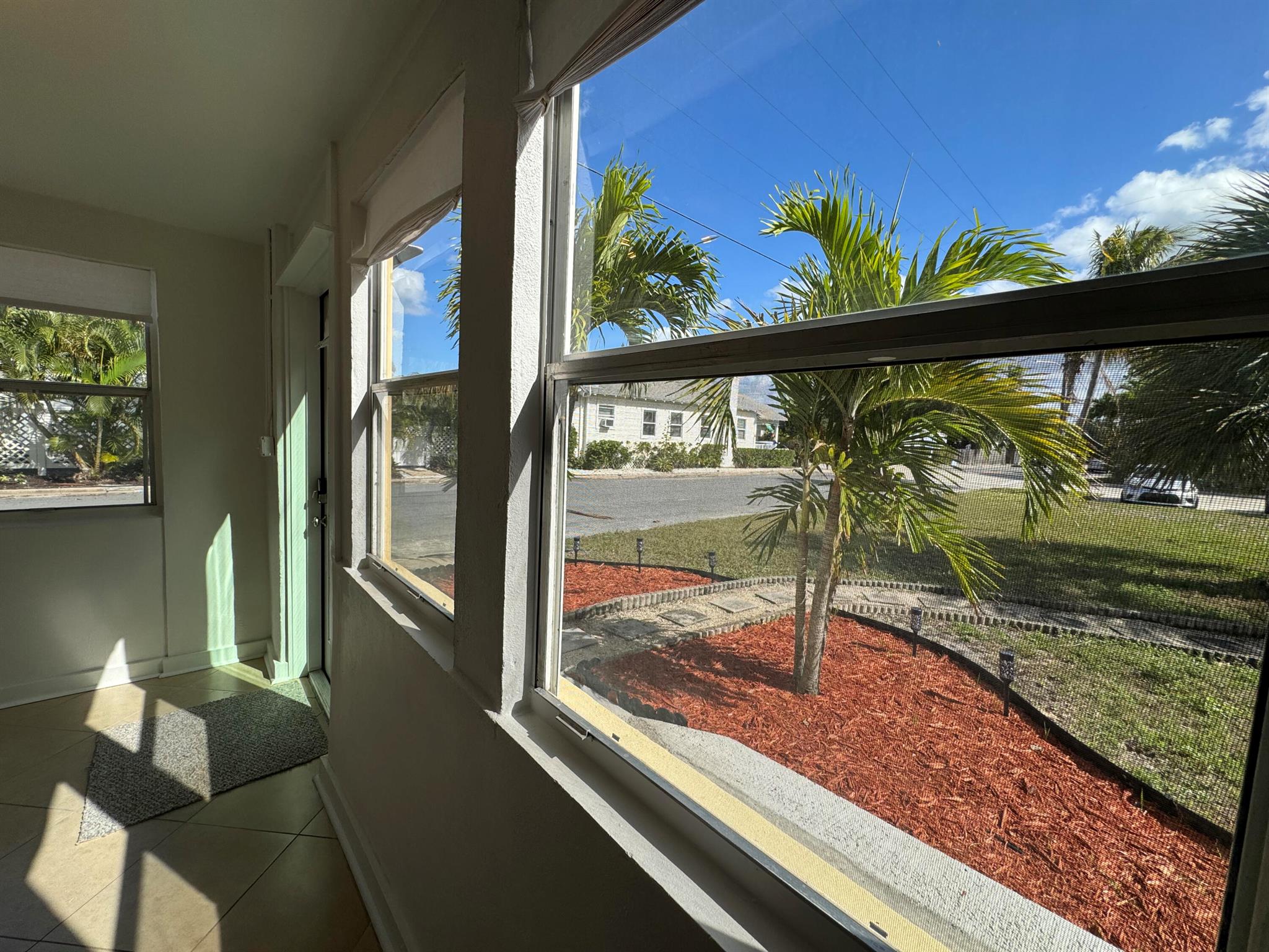 509 6th Avenue N 1