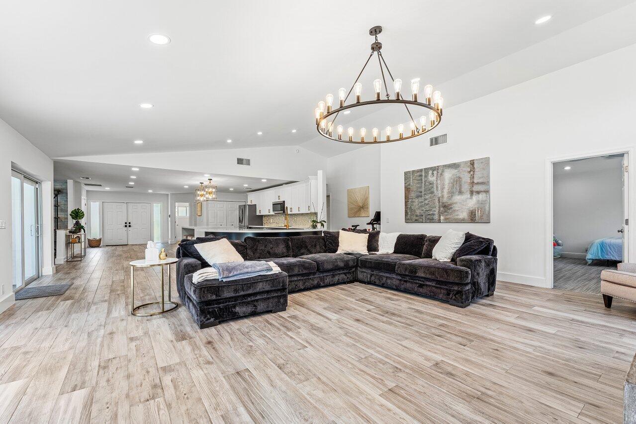 7700 NE Spanish Trail Court