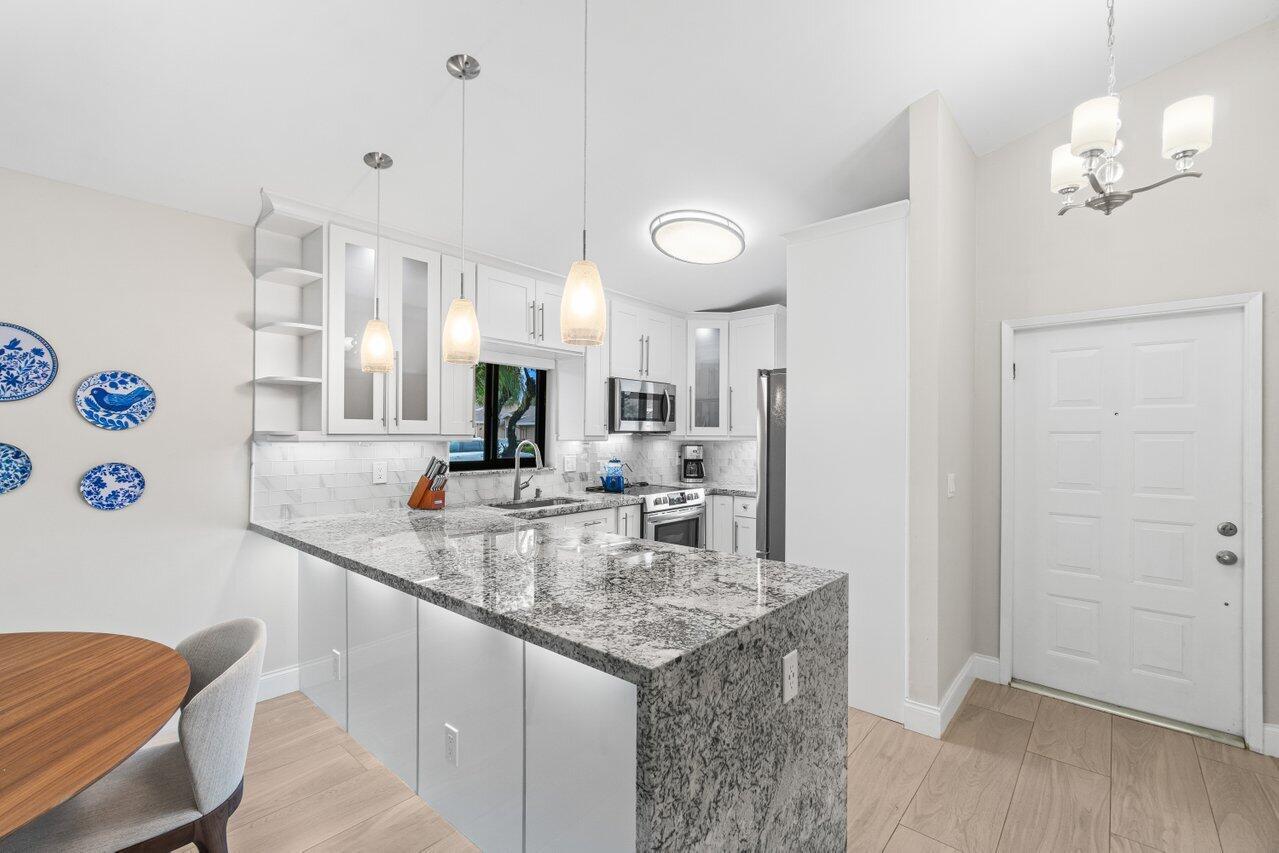 8167 Summerbreeze Lane