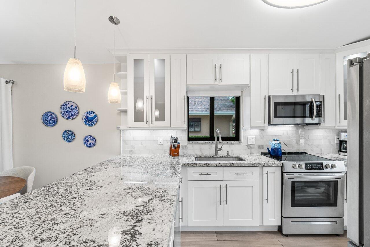 8167 Summerbreeze Lane