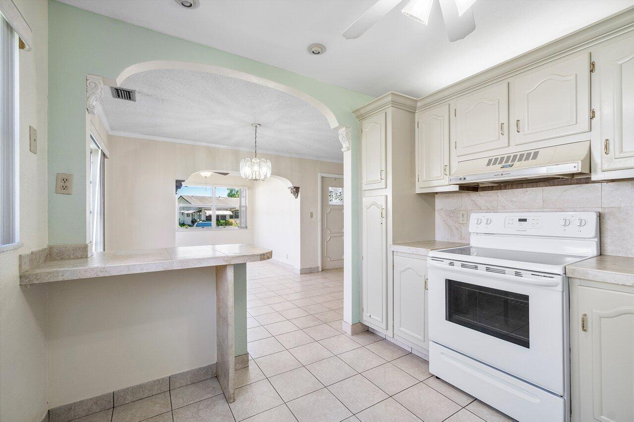 8726 NW 10th Street D86