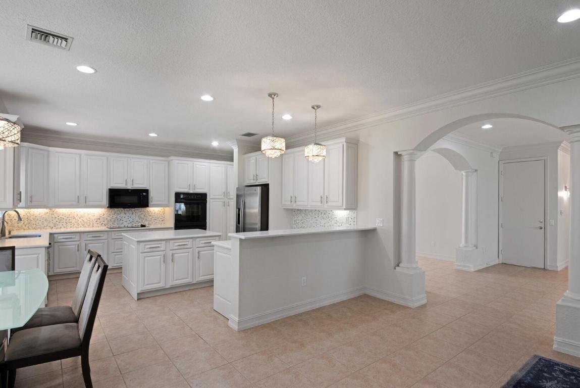 8445 Breezy Hill Drive, Boynton Beach