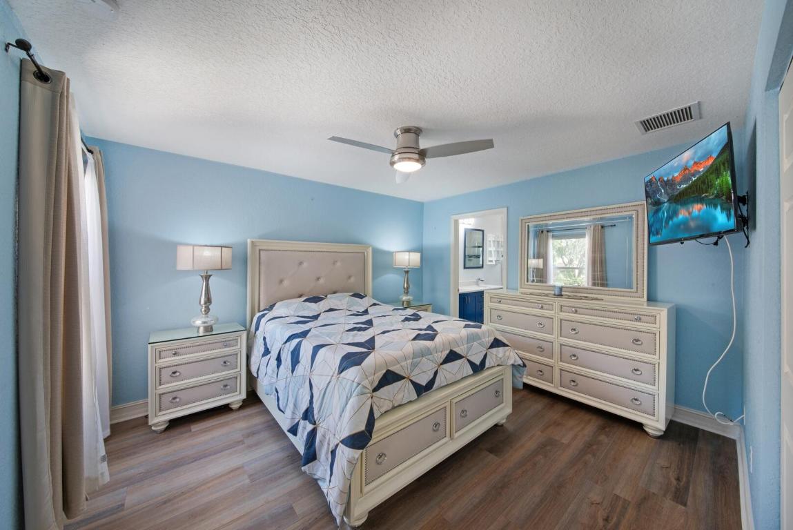 8445 Breezy Hill Drive, Boynton Beach