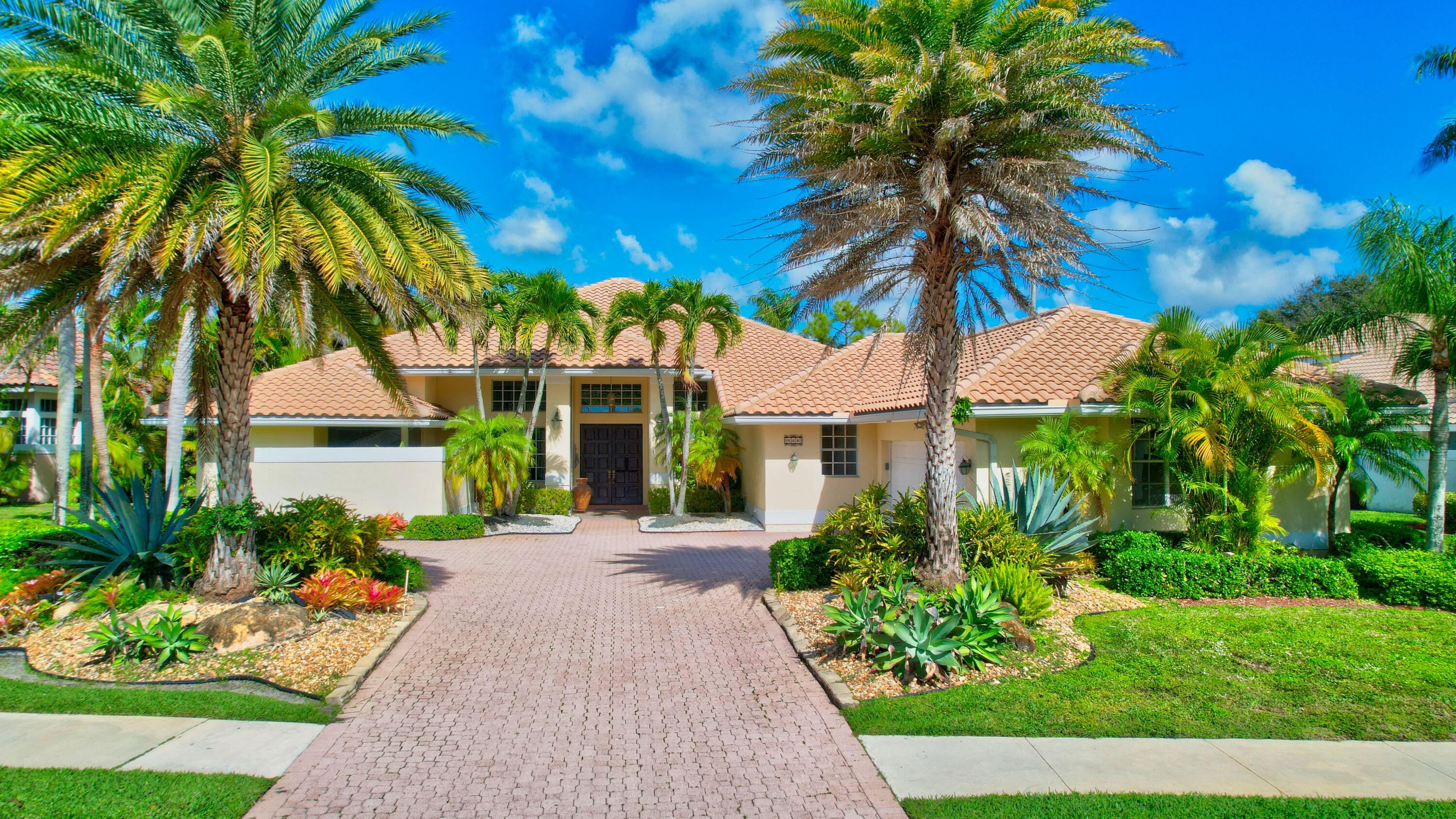 8320 Desmond Drive, Boynton Beach