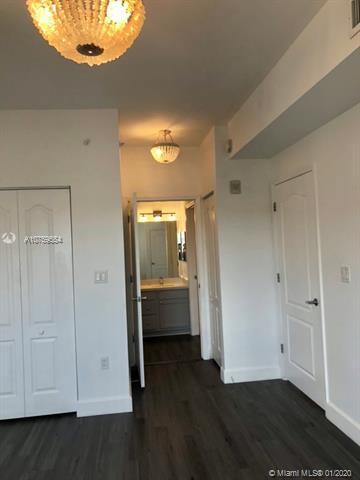 6001 SW 70th Street 642