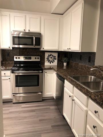 6001 SW 70th Street 642