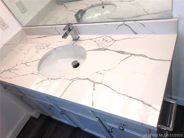 6001 SW 70th Street 642