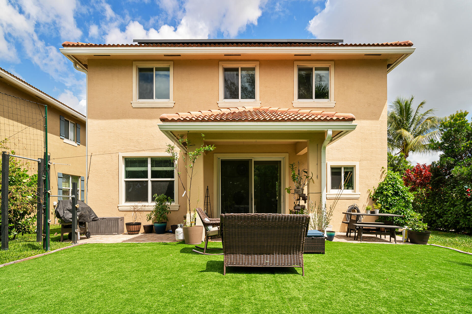 4725 Foxtail Palm Court