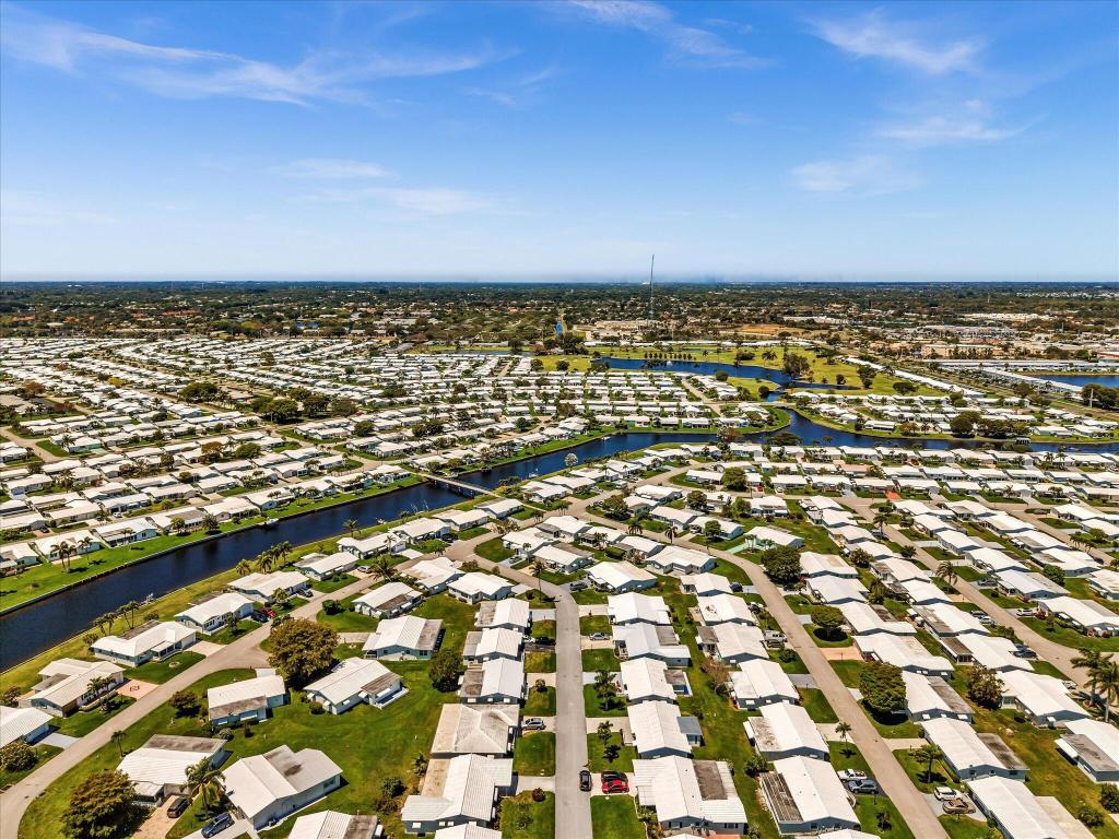 909 SW 6th Avenue, Boynton Beach