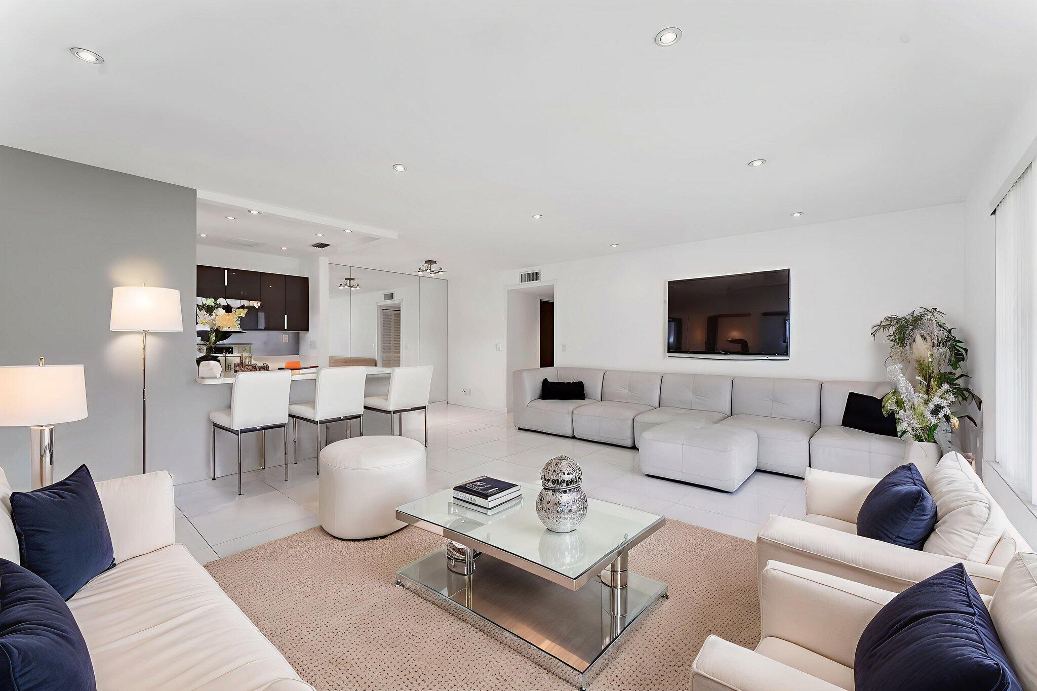 1347 NE High Point Way Way NE D