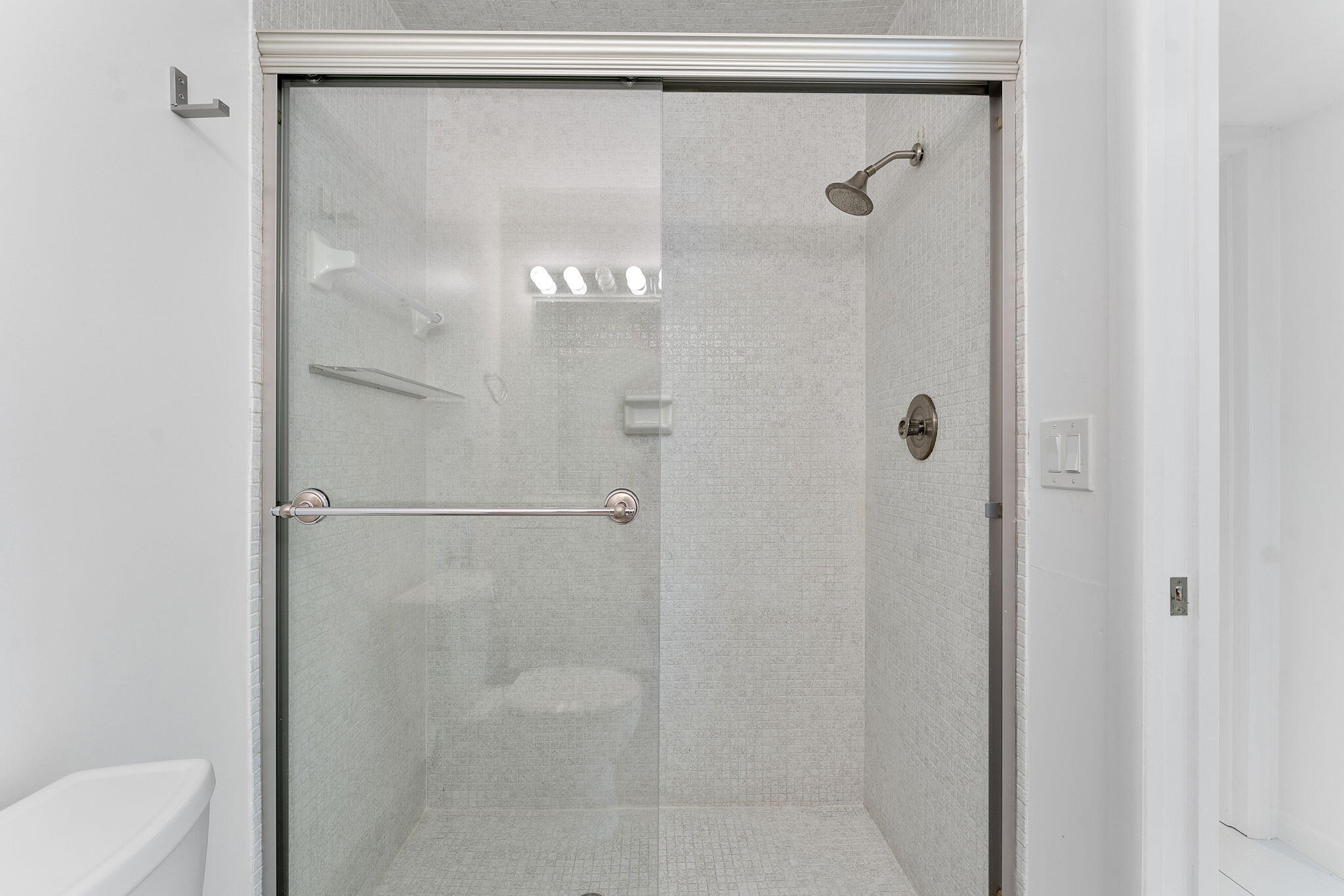 1347 NE High Point Way Way NE D