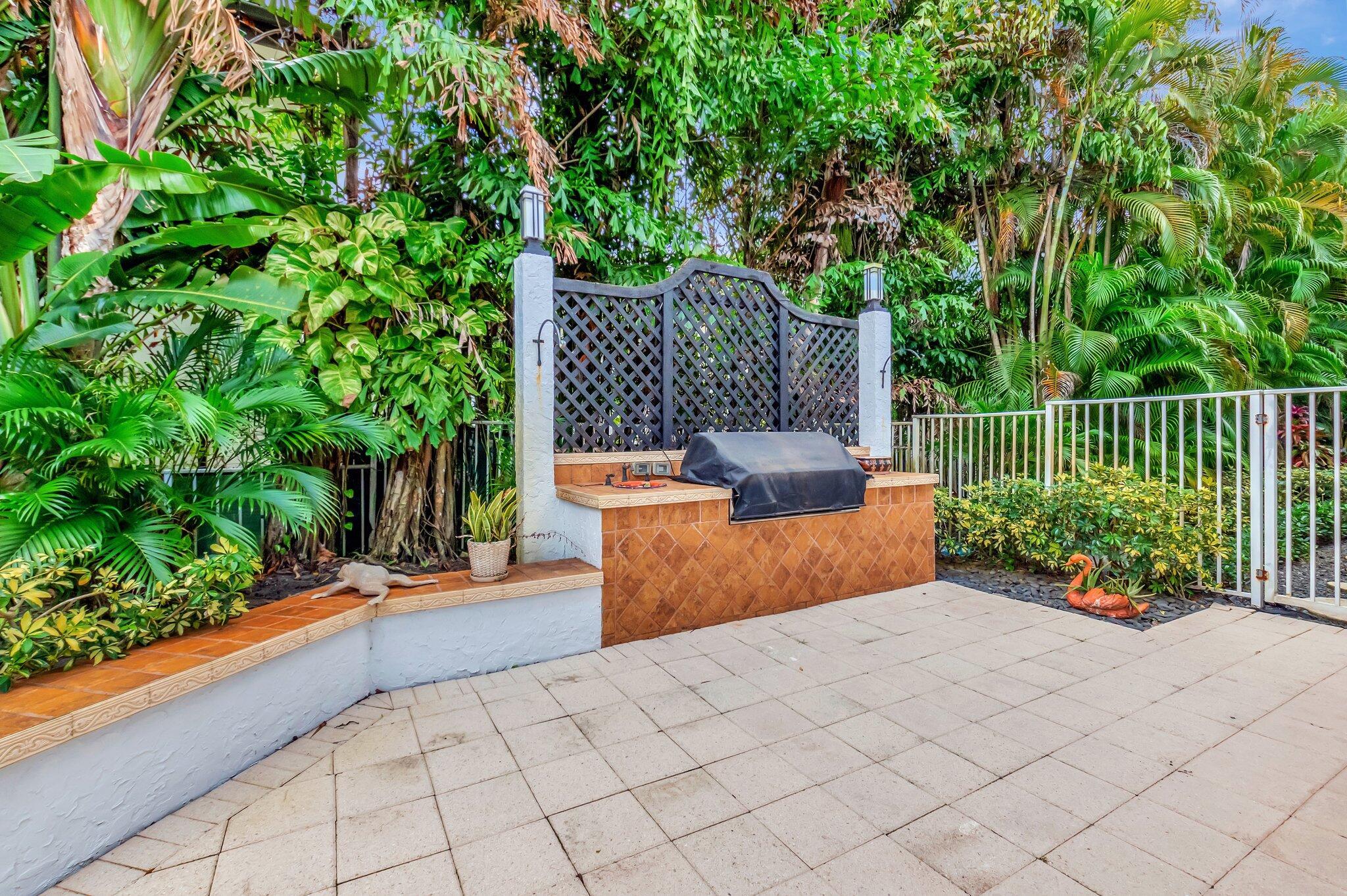 17652 Lake Estates Drive