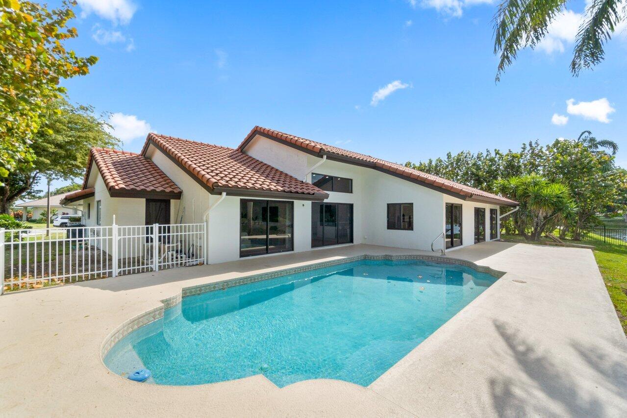 2281 Seaford Drive