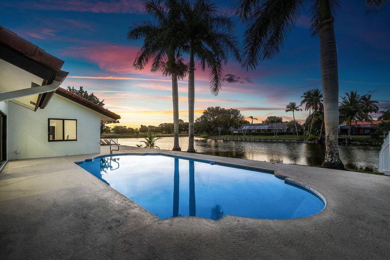 2281 Seaford Drive