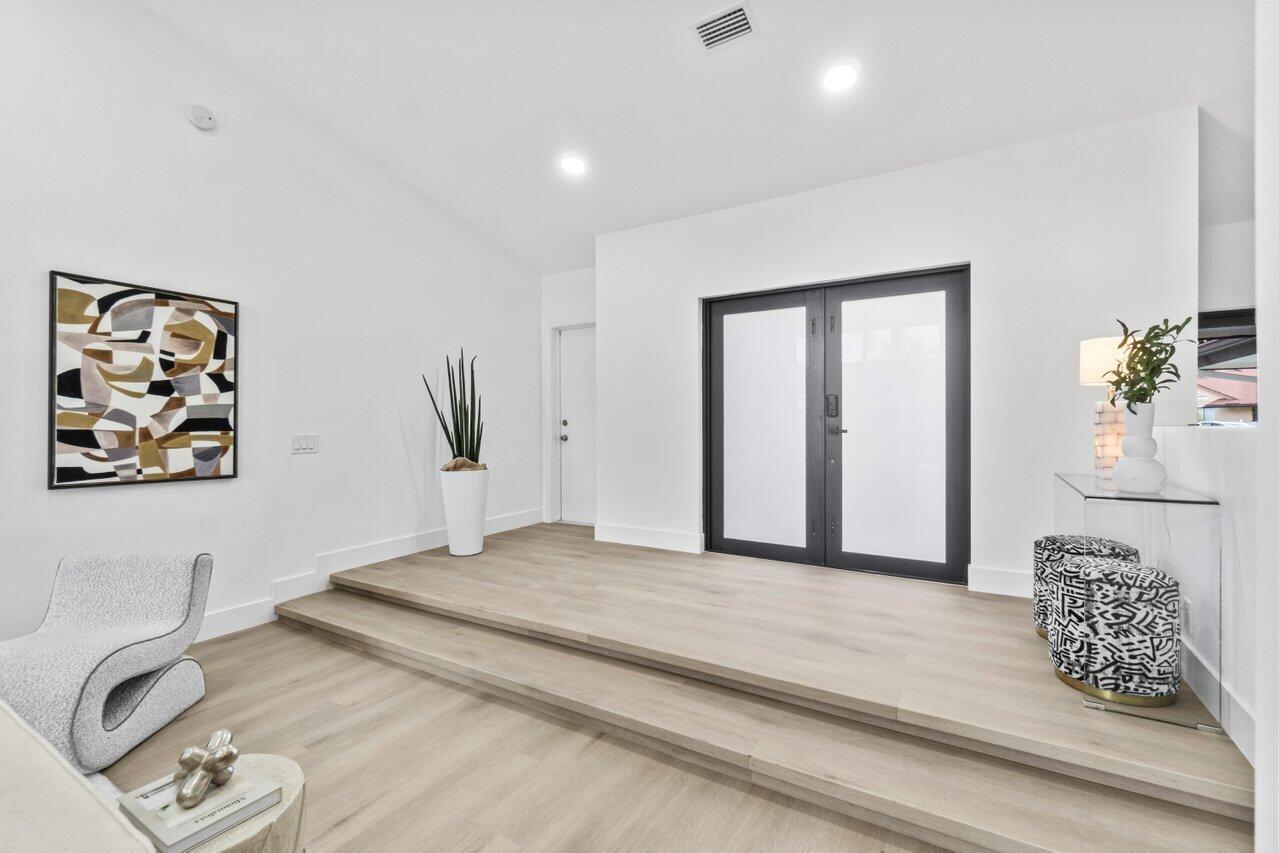 2281 Seaford Drive
