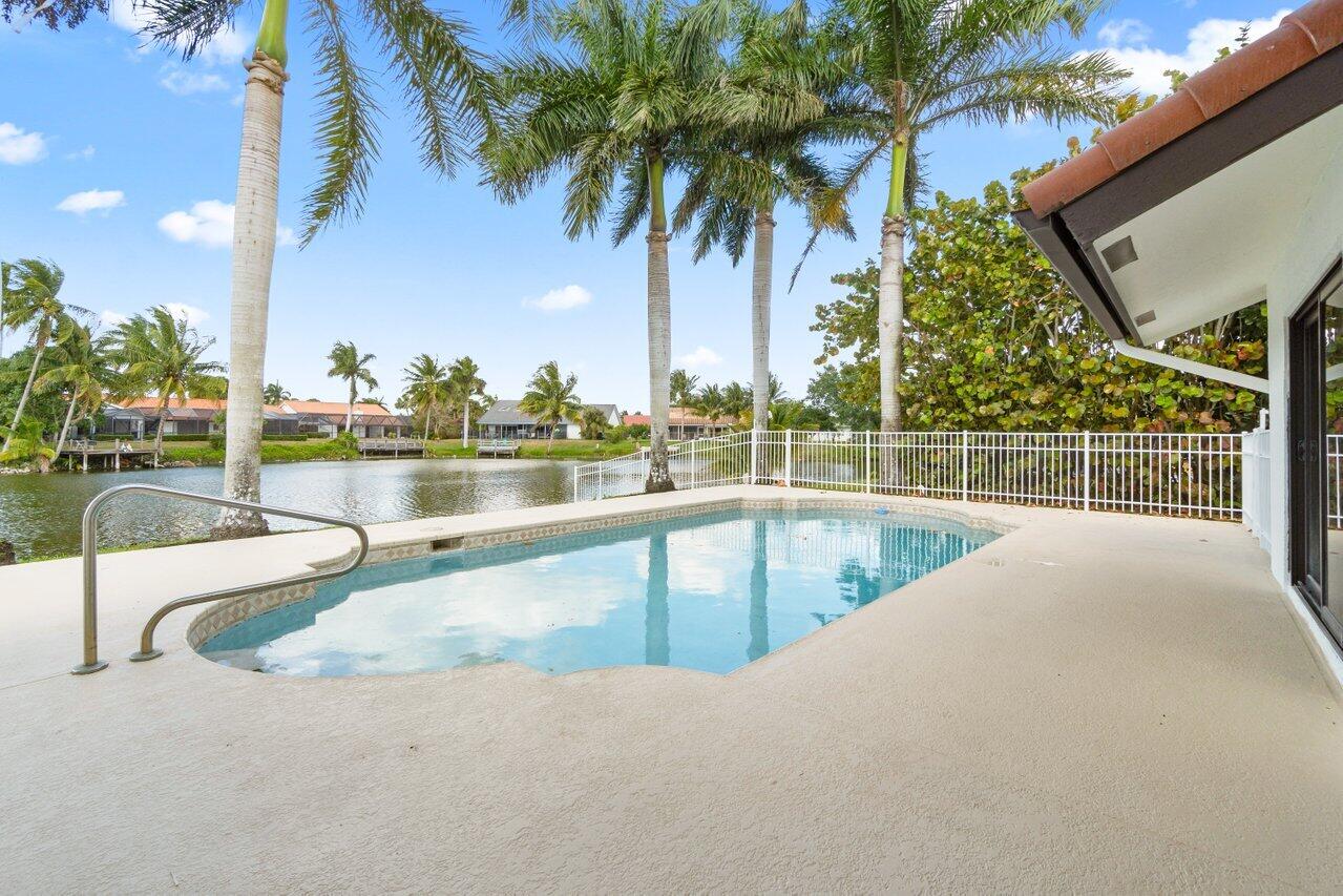 2281 Seaford Drive