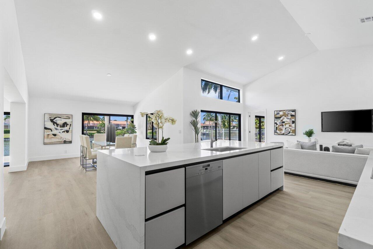 2281 Seaford Drive