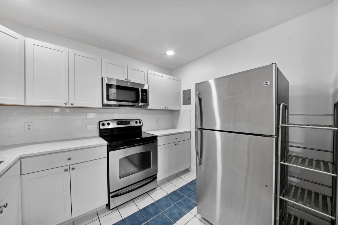 526 W Perry Street A, Lantana