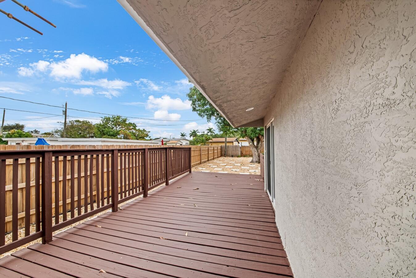 526 W Perry Street A, Lantana