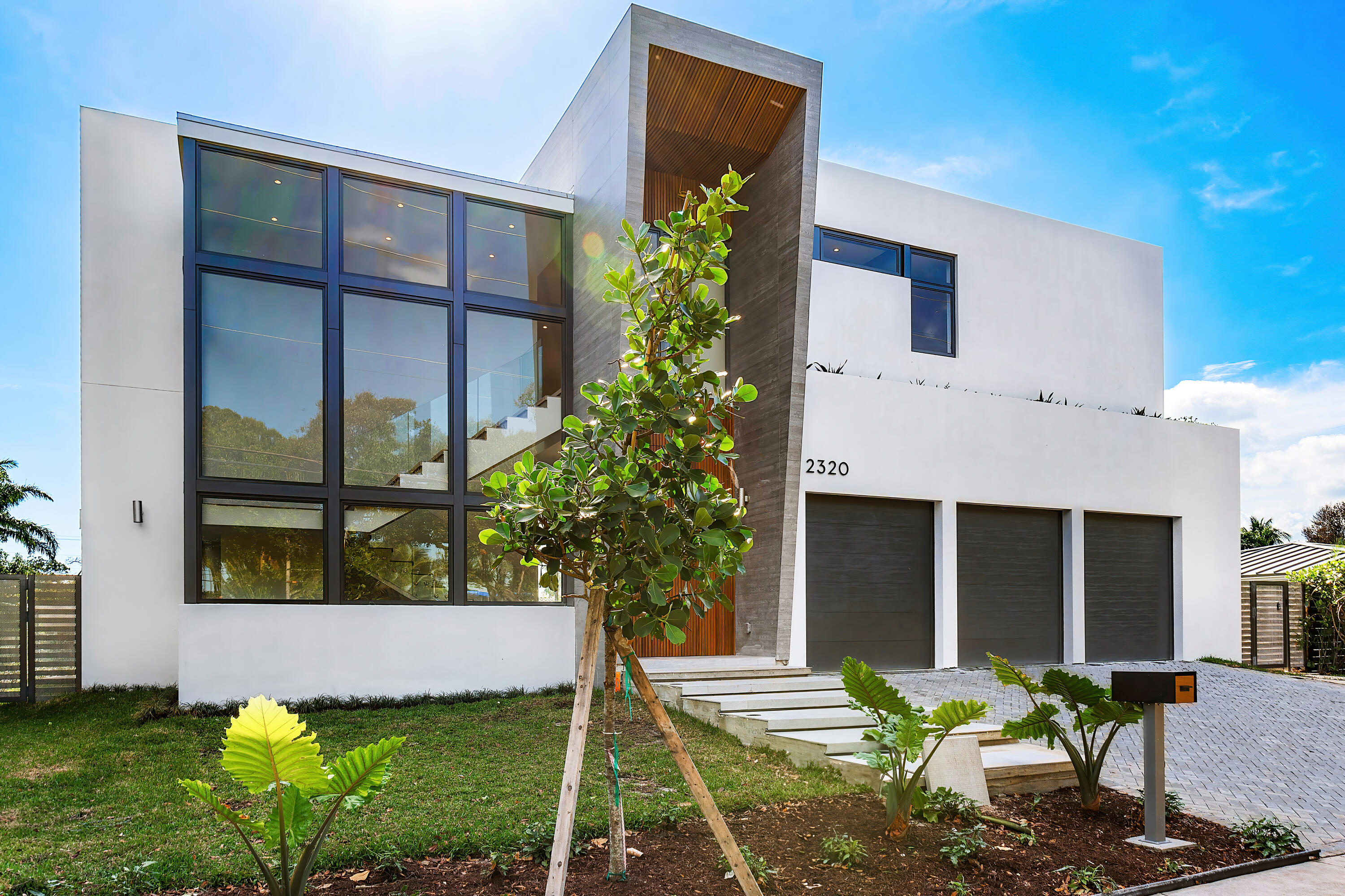 2320 NE 49th Street